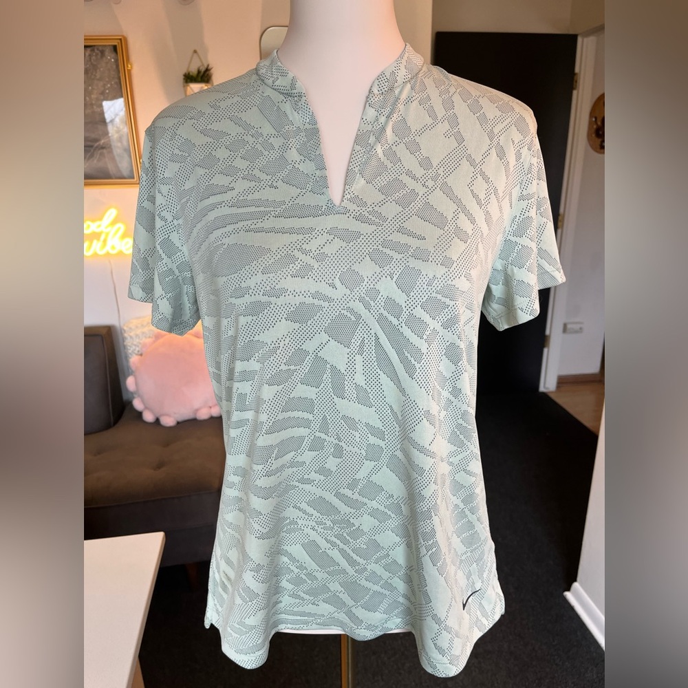 Nike Mint Green Patterned Short Sleeve Tee